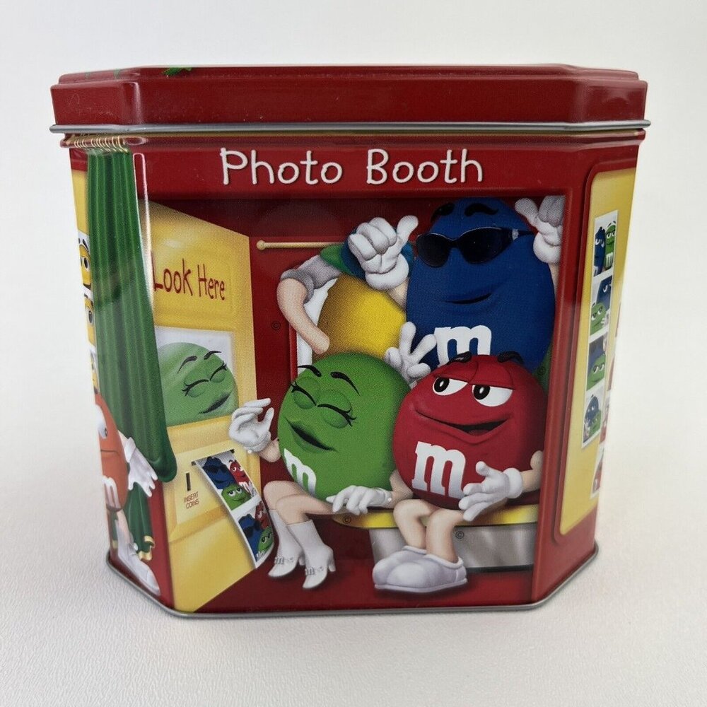 M&M's Christmas Village Series Number 15 Tin Can 2004 Photo Booth Happy Holidays